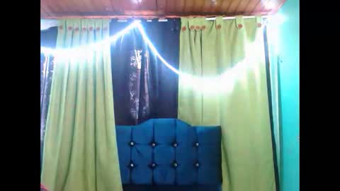 violetta_dreams online show from 04-15-26, 08:31