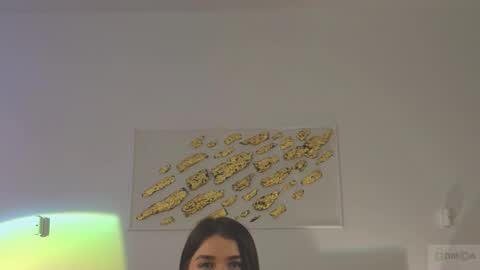 Snapshot of violetta_finch chatting on 02-22-26, 11:31 violetta_finch online show from 02-22-26, 11:31