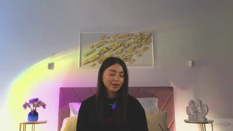 Snapshot of violetta_finch chatting on 06-07-26, 10:41 violetta_finch online show from 06-07-26, 10:41
