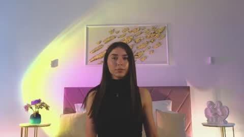 Snapshot of violetta_finch chatting on 06-12-26, 10:58 violetta_finch online show from 06-12-26, 10:58