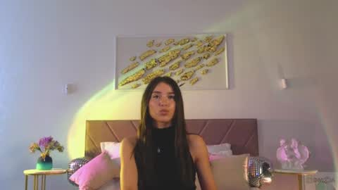 Snapshot of violetta_finch chatting on 07-01-26, 11:56 violetta_finch online show from 07-01-26, 11:56