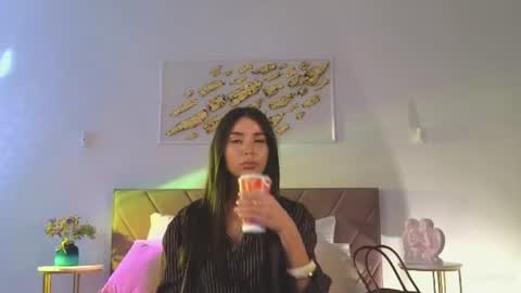 Snapshot of violetta_finch chatting on 07-25-26, 11:19 violetta_finch online show from 07-25-26, 11:19