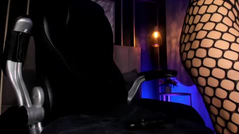 Snapshot of violetta_nur chatting on 12-30-24, 04:53 Violetta nur online show from 12-30-24, 04:53