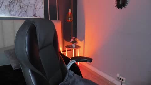 Snapshot of violetta_nur chatting on 02-23-25, 10:31 Violetta nur online show from 02-23-25, 10:31