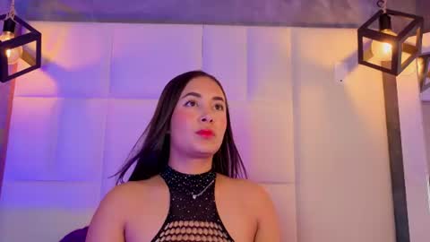 Snapshot of violetta_rose_ chatting on 06-19-26, 11:41 violetta online show from 06-19-26, 11:41