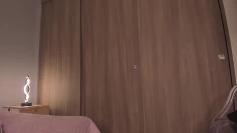 Snapshot of violetta_swift_ chatting on 12-28-24, 08:26 violetta independent model online show from 12-28-24, 08:26