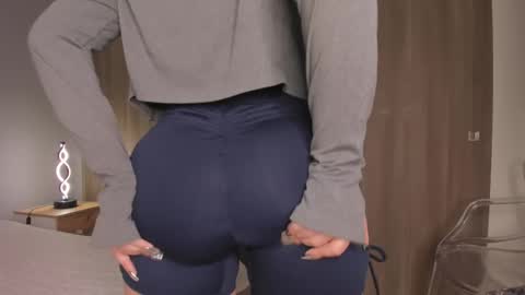 Snapshot of violetta_swift_ chatting on 02-11-25, 04:33 violetta independent model online show from 02-11-25, 04:33