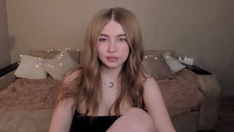 Snapshot of violettaotis chatting on 02-04-25, 11:27 ViolettaOtis online show from 02-04-25, 11:27