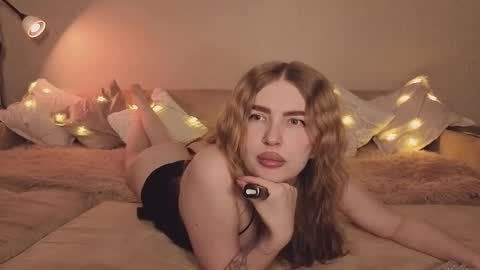 Snapshot of violettaotis chatting on 03-11-26, 04:13 ViolettaOtis online show from 03-11-26, 04:13