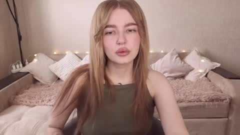Snapshot of violettaotis chatting on 06-19-26, 12:20 ViolettaOtis online show from 06-19-26, 12:20