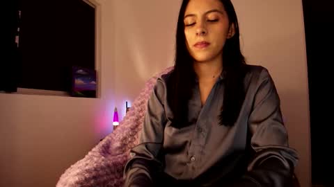 Violetta....Follow me in Twitter... online show from 10-12-25, 05:28