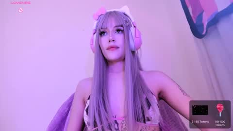 Snapshot of violettbones chatting on 12-18-24, 02:32 Violett online show from 12-18-24, 02:32