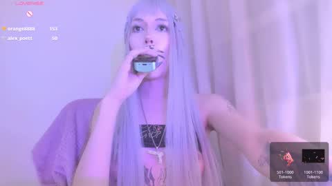 Snapshot of violettbones chatting on 02-24-25, 07:00 Violett online show from 02-24-25, 07:00