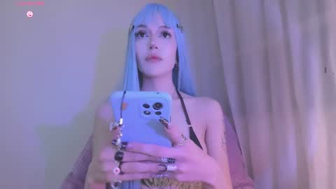 Snapshot of violettbones chatting on 03-04-25, 04:27 Violett online show from 03-04-25, 04:27