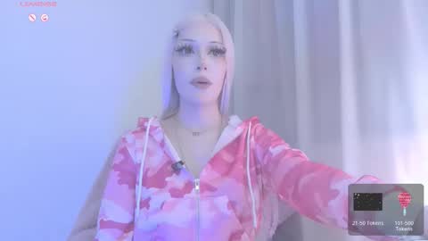 Snapshot of violettbones chatting on 03-01-26, 06:59 Violett online show from 03-01-26, 06:59