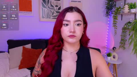 Snapshot of violettcastel chatting on 05-16-26, 09:13 Violett Castel online show from 05-16-26, 09:13