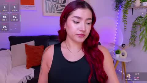 Snapshot of violettcastel chatting on 05-17-26, 07:32 Violett Castel online show from 05-17-26, 07:32