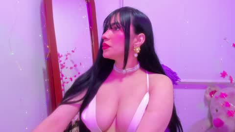 violette_laurent online show from 04-07-26, 12:00