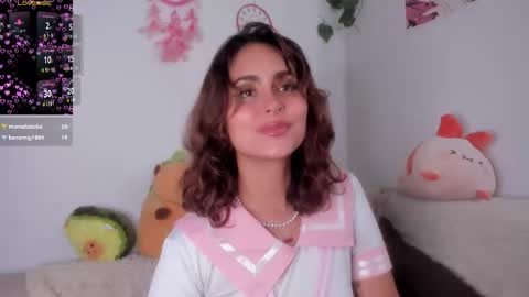 Snapshot of violetteramirez01 chatting on 10-30-25, 09:15 Violette online show from 10-30-25, 09:15