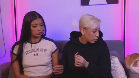 Violet online show from 12-24-24, 04:00