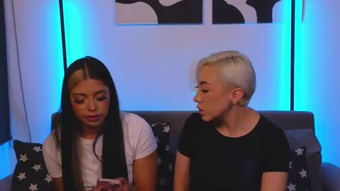 Violet online show from 02-21-25, 01:00