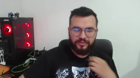 Snapshot of violettouse chatting on 03-19-26, 02:37 Jhon online show from 03-19-26, 02:37