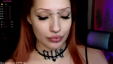 Snapshot of violetvio1ator chatting on 01-23-25, 08:04 Dommy mommy online show from 01-23-25, 08:04