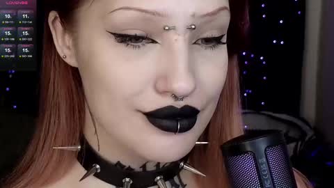 Snapshot of violetvio1ator chatting on 02-14-25, 06:12 Dommy mommy online show from 02-14-25, 06:12