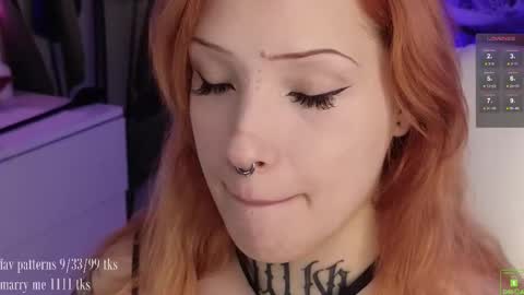 Snapshot of violetvio1ator chatting on 10-04-25, 04:43 Dommy mommy online show from 10-04-25, 04:43
