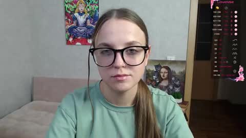 Violet online show from 09-26-25, 06:01