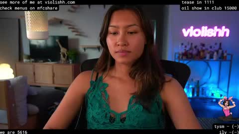 Snapshot of violishh chatting on 06-03-26, 11:54 follow me on twitter violishh and ig violishh online show from 06-03-26, 11:54