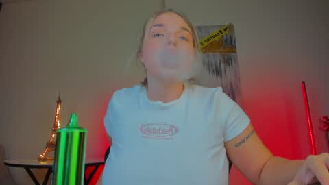 Violla online show from 12-26-24, 01:51