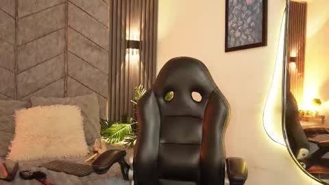 viollettebylyly online show from 01-08-26, 02:30