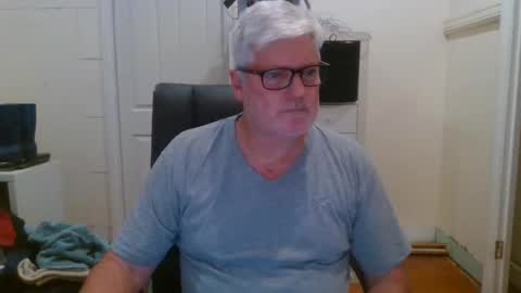 viper654321 online show from 01-01-25, 05:11