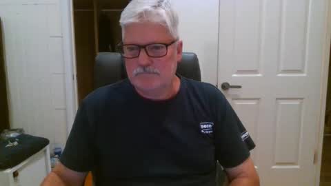 viper654321 online show from 09-18-25, 07:43