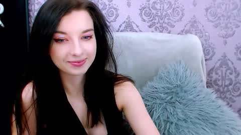 Snapshot of virgiluna chatting on 02-25-26, 03:43 VirginLuna online show from 02-25-26, 03:43