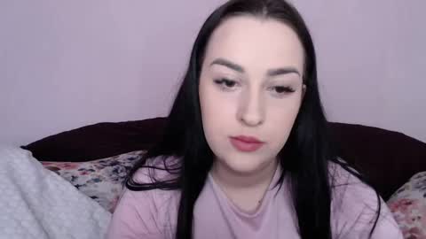 Snapshot of vitalina_freedom chatting on 01-11-25, 09:04 Vitalina online show from 01-11-25, 09:04