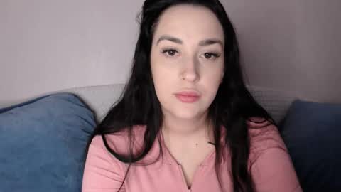 Snapshot of vitalina_freedom chatting on 10-18-25, 08:48 Vitalina online show from 10-18-25, 08:48