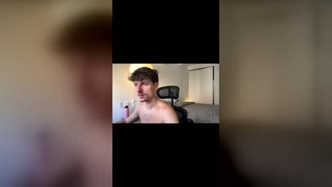 Snapshot of vitoraugustoxxx chatting on 11-28-25, 12:19 vitoraugustoxxx online show from 11-28-25, 12:19