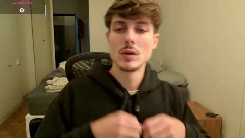 vitoraugustoxxx online show from 06-01-26, 07:48