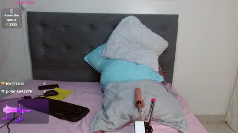 Snapshot of vittoria_lombardi07 chatting on 01-31-25, 12:18 VITTORIA online show from 01-31-25, 12:18