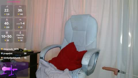 Snapshot of vittoria_lombardi07 chatting on 02-12-25, 05:48 VITTORIA online show from 02-12-25, 05:48