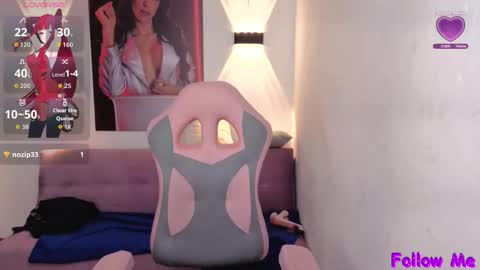 Snapshot of vittoria_lombardi07 chatting on 10-18-25, 08:15 VITTORIA online show from 10-18-25, 08:15