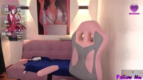 Snapshot of vittoria_lombardi07 chatting on 10-26-25, 07:25 VITTORIA online show from 10-26-25, 07:25