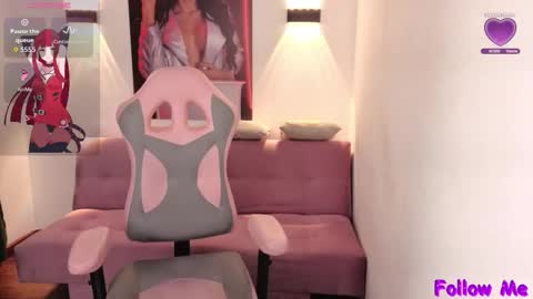 Snapshot of vittoria_lombardi07 chatting on 10-27-25, 07:12 VITTORIA online show from 10-27-25, 07:12