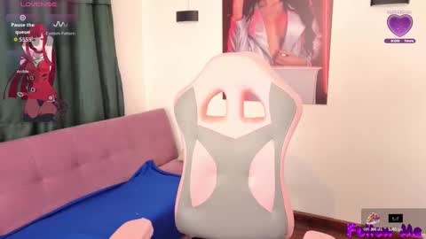 Snapshot of vittoria_lombardi07 chatting on 11-20-25, 08:14 VITTORIA online show from 11-20-25, 08:14