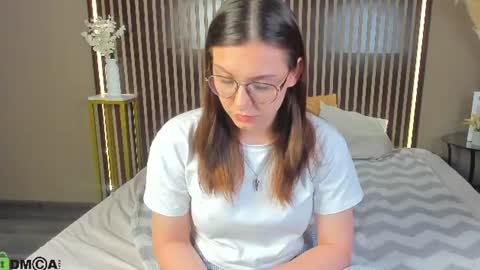 Snapshot of viva_dark chatting on 06-17-26, 08:39 Viva online show from 06-17-26, 08:39