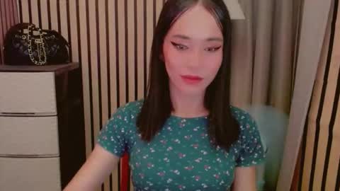 Snapshot of vivahotbabessandra chatting on 04-27-26, 10:46 SANDRA GOING YOU online show from 04-27-26, 10:46
