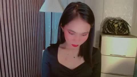 Snapshot of vivahotbabessandra chatting on 05-05-26, 06:05 SANDRA GOING YOU online show from 05-05-26, 06:05