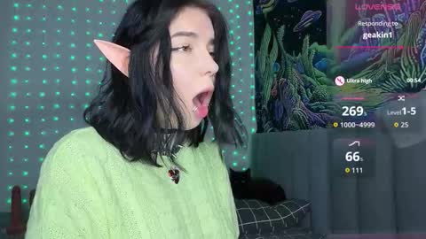 Vivi   online show from 12-03-25, 06:21